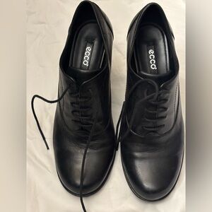 ECCO Women's Black Leather Oxfords
